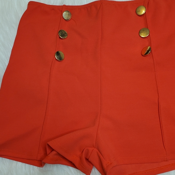 NWT High waisted  Button Shorts - Picture 2 of 7